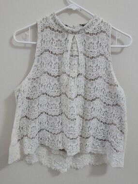 love, Fire White Lace Sleeveless High-Neck Camisole